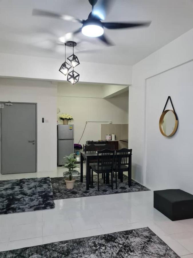 Alfaruqi Homestay Seaview 8 Kuantan Esterno foto